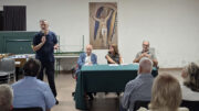 Aldo Rizza durante la presentazione del libro a Casa Betania, Villarbasse