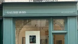 Facciata della Galerie d’Art 18BIS a Parigi